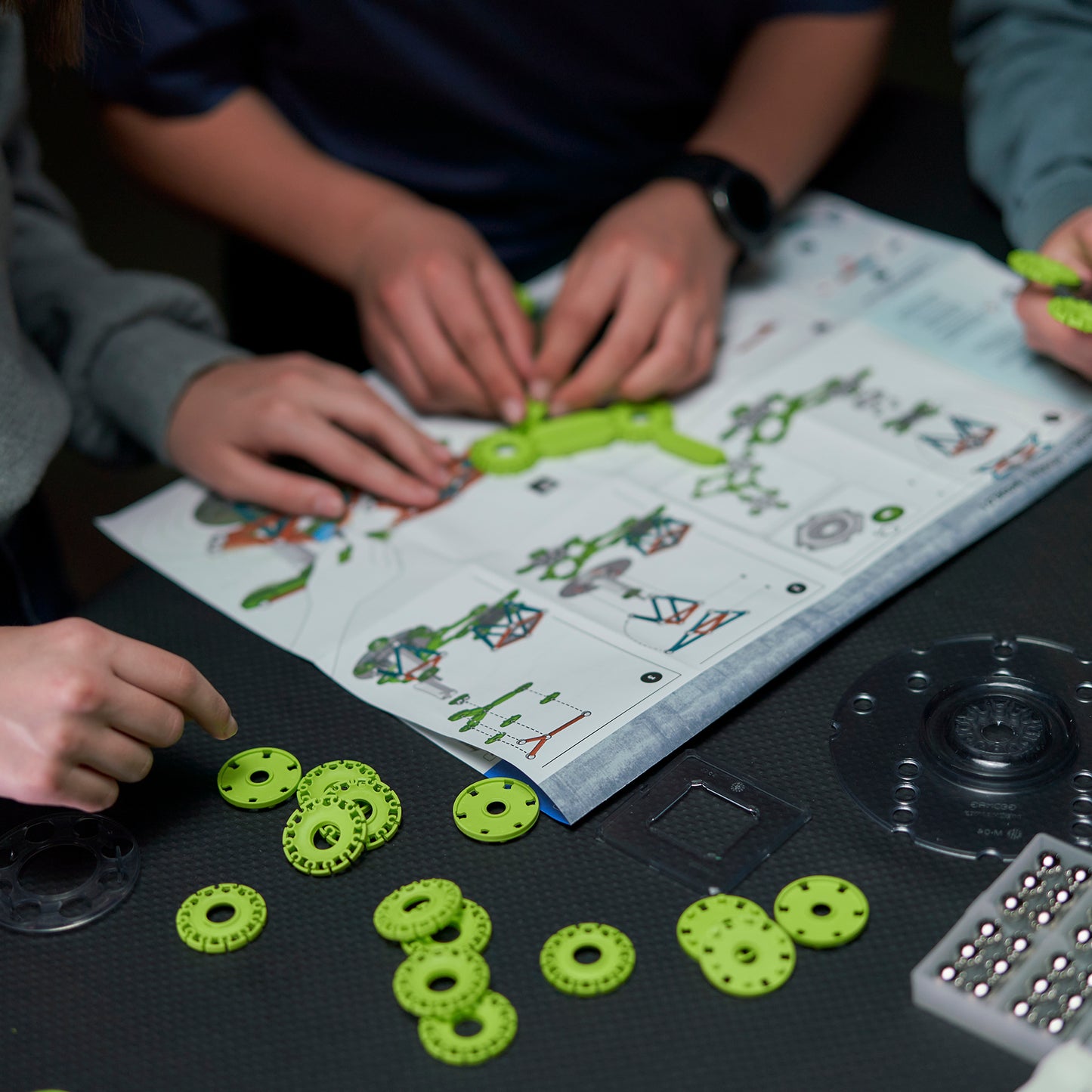 Mechanics Magnetic Gears Recycled, 96 Pieces